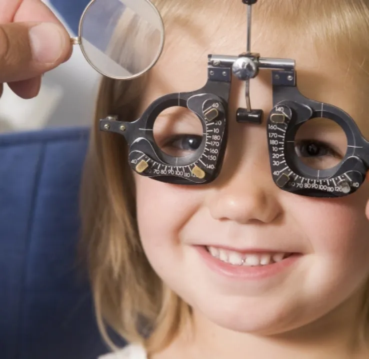 Curso Universitario de Especialización en Óptica y Optometría